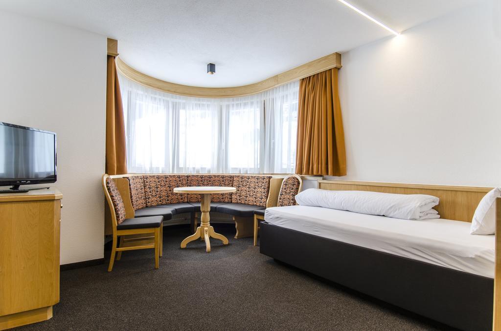 Hotel Garni Persutt Ischgl Exterior foto